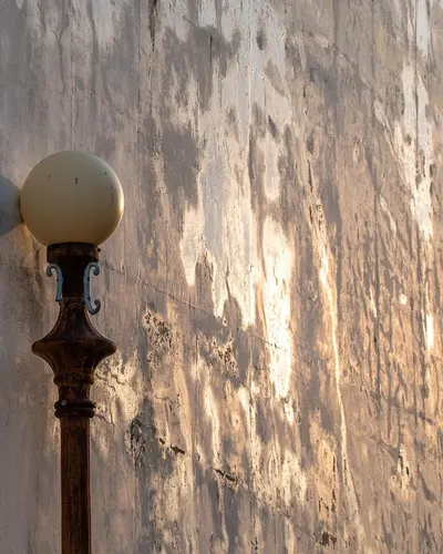 Lantern wall light 4k abstract wallpaper