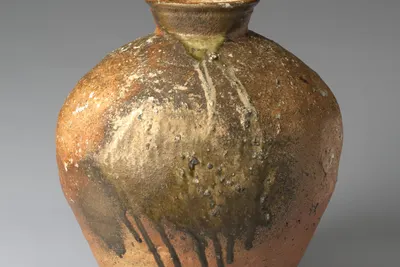 Large Storage Jar (Ōtsubo) hd aesthetic wallpaper