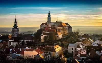 Mikulov city castle 4k city wallpaper