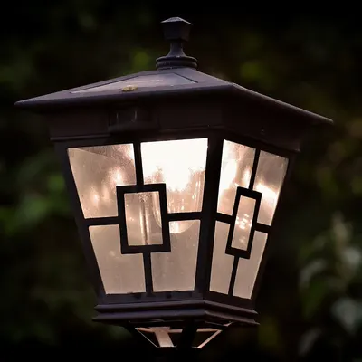 Lantern light lamp 4k dark wallpaper