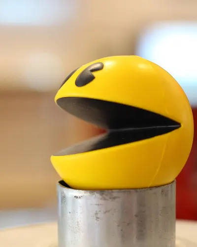 Computer game pac-man nostalgia 4k gaming wallpaper