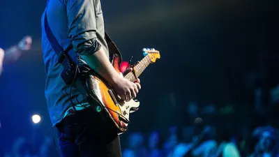 Audience concert guitar 4k music wallpaper