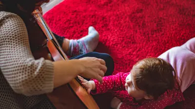 Toddler guitar mother 4k music wallpaper