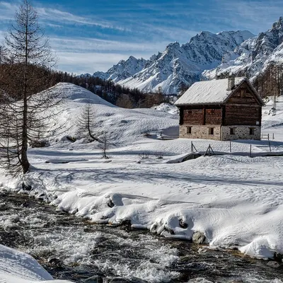 Cabin river winter 4k nature wallpaper