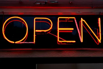 Business city electric 4k neon wallpaper