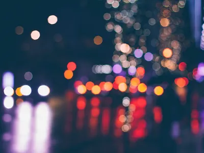 Night lights blurry 4k neon wallpaper