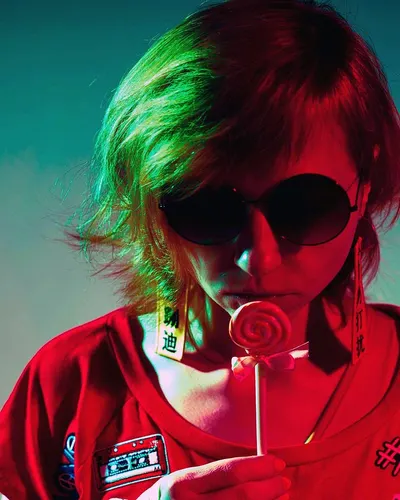 Woman fashion street style 4k neon wallpaper