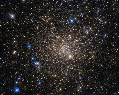 Hubble Checks out a Home for Old Stars hd space wallpaper