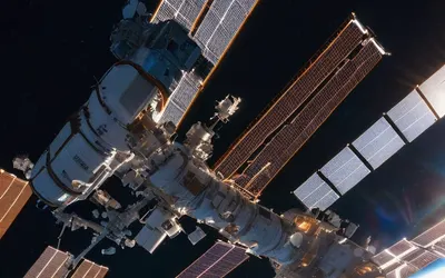 Space Station Orbit phone space wallpaper