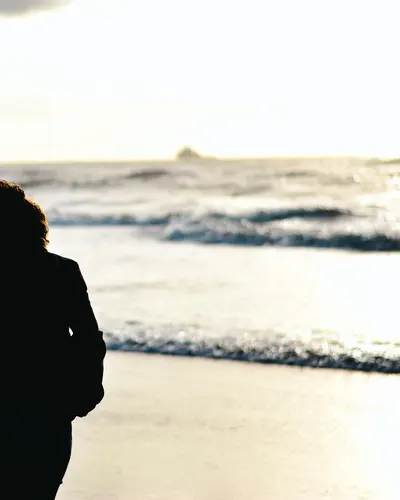 Sunset beach woman 4k sunset wallpaper